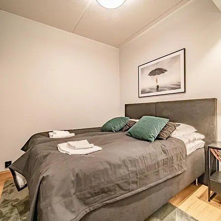 C8 Center Incl 2 Passes By Aavalevi *