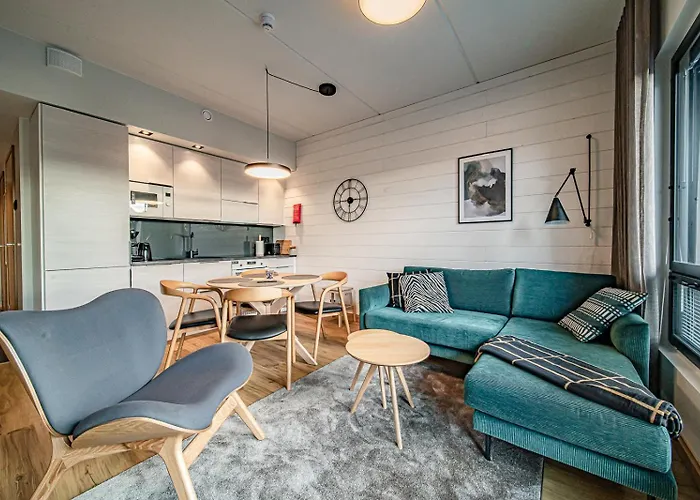 C8 Center Incl 2 Passes By Aavalevi Levi