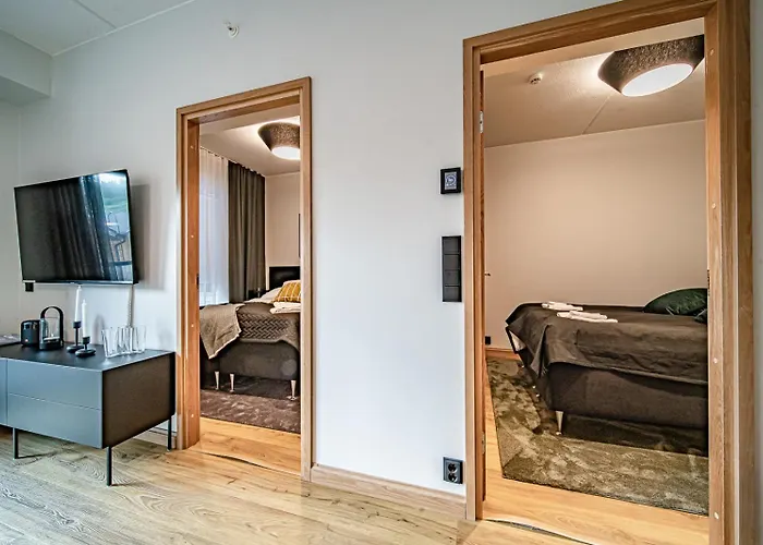 C8 Center Incl 2 Passes By Aavalevi Levi